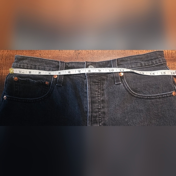 Levis Premium Women's Denim Big E Black Button Fly Ribcage Shorts Size 31 - Picture 14 of 15